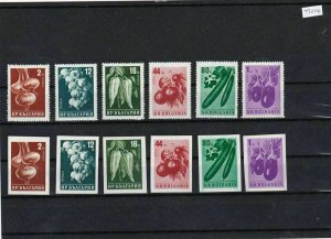 BULGARIA PERF AND IMPERF STAMP SETS  UNMOUNTED MINT    REF 3093