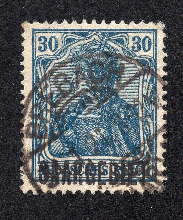 Saar 1921 10pf orange & ultramarine Miner, Scott 69 used, value = 50c