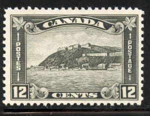 Canada #174, Mint Hinge.