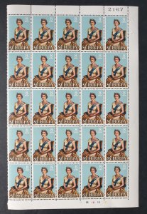 St Lucia Sheet Of 25 Stamps Queen Elizabeth II UM/M