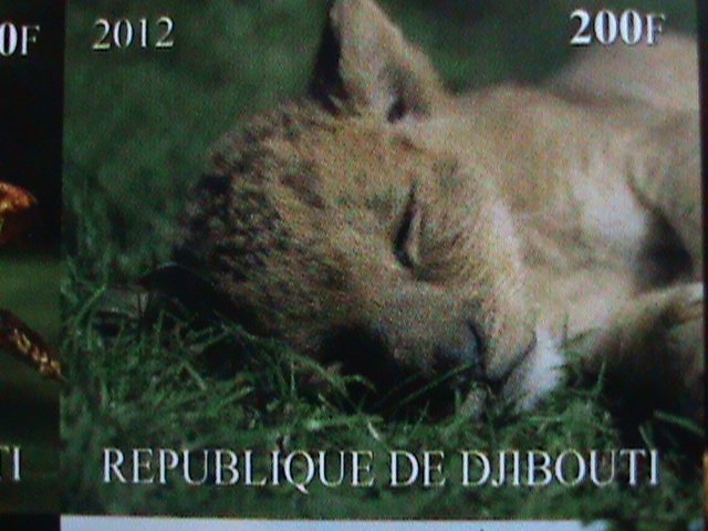 ​DJIBOUTI-2012-WORLD FAMOUS ENDANGERED ANIMALS MNH IMPERF SHEET-VERY FINE