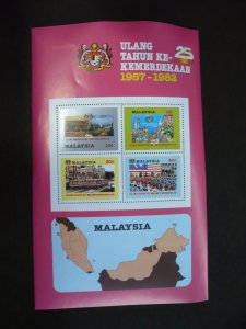 Stamps - Malaysia - Scott# 243b - Mint Hinged Souvenir Sheet