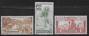 Madagascar CB2-CB4 Child Welfare set MNH