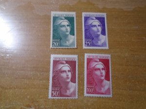 France  #   552-56   MNH