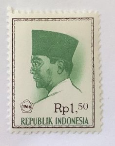 Indonesia 1966-67 Scott 682 MH - 1.50r,  President Sukarno