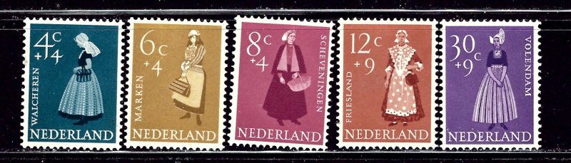 Netherlands B321-25 MH 1958 Regional Dress