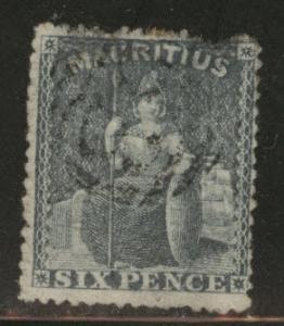 Mauritius Scott 22 Britannia 1862 Faulty stamp CV$30