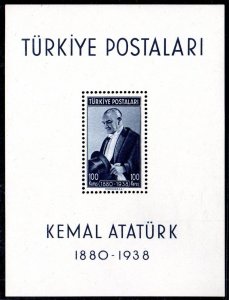 TURKEY 1939 KEMAL ATATURK SOUVENIR SHEET Sc. 841, NEVER HINGED