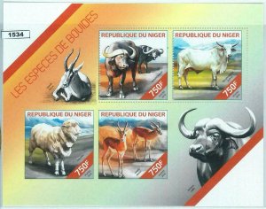 M1534 - NIGER, ERROR, 2014 MISSPERF LEAF: Cattle, Sheep, Gazelles, Cows-
