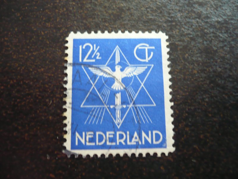 Stamps - Netherlands - Scott# 200 - Used Set of 1 Stamp