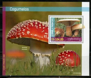 SAO TOME 2020 MUSHROOMS SOUVENIR SHEET MINT NEVER HINGED