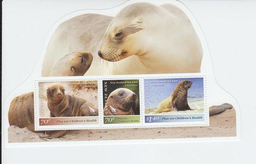 2012 New Zealand Childrens Health Seals SS (Scott B207) MNH