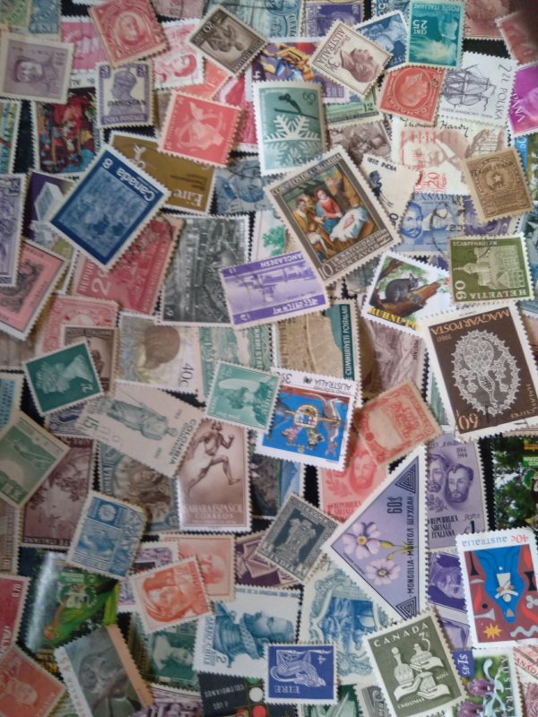 100 Unused Mint WW MNH Miint Stamp Lot NO MMULTIPLES Choice Collection!