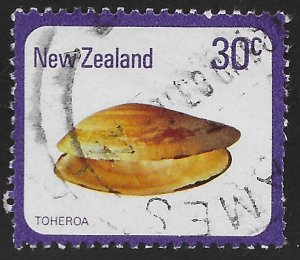 New Zealand #675 30c Sea Shells - Toheroa (Paphies Ventri-cosa)