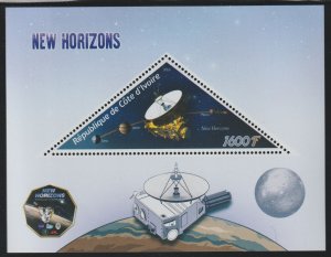 FUTURE SPACE MISSIONS perf deluxe sheet with TRIANGULAR VALUE mnh