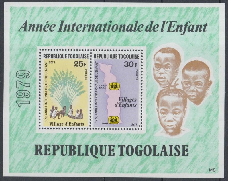 XG-K050 TOGO IND - Children, 1979 International Year Of The Child MNH Sheet