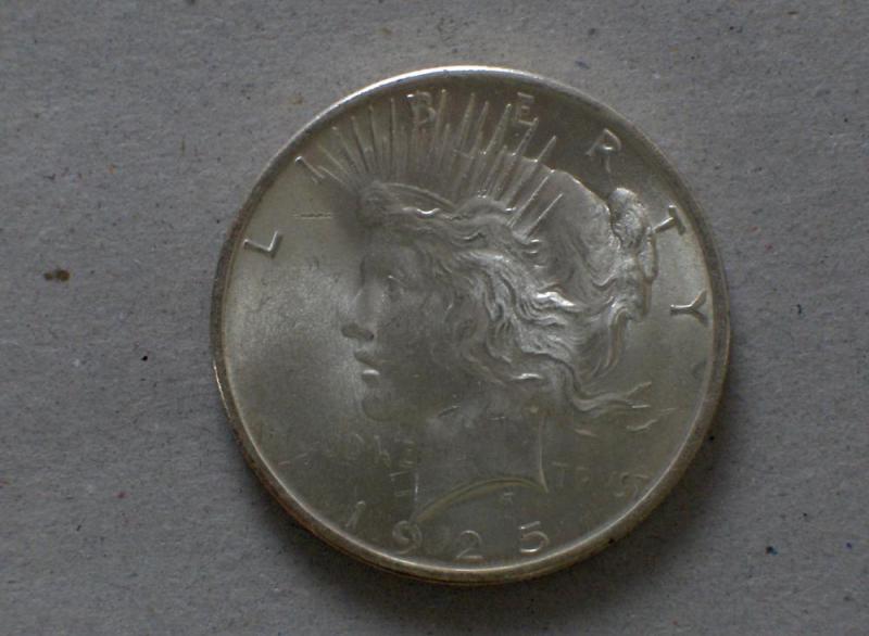 1925 Peace Silver Dollar UNC Free Shipping