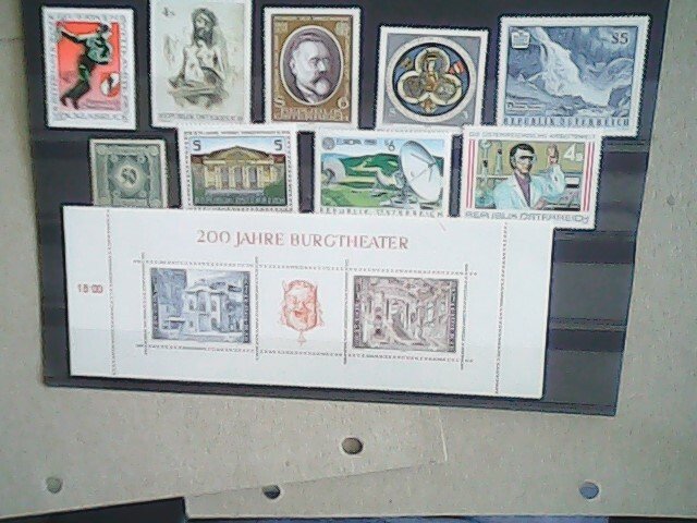 Austria   MNH   nice lot of stamps and Souvenir Sheet