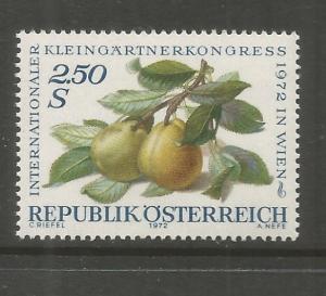 AUSTRIA  928  MNH,  PEARS