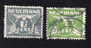 Netherlands 1927-35 1 1/2c gray & 3c yellow green Gull, Scott 167, 170 used