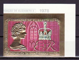 Guinea Bissau, Scott cat. 391 F. Queen`s 25th Anniv, IMPERF GOLD Foil issue.