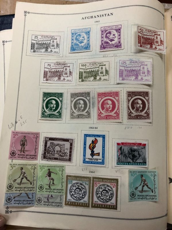 INTERNATIONAL COLLECTION – 1960-1965 ABU DHABI TO KUWAIT – 419201