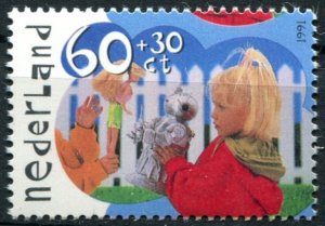 Netherlands Sc#B659 MNH, 60c+30c multi, Children Stamps 1991: Outdoor Play (1...