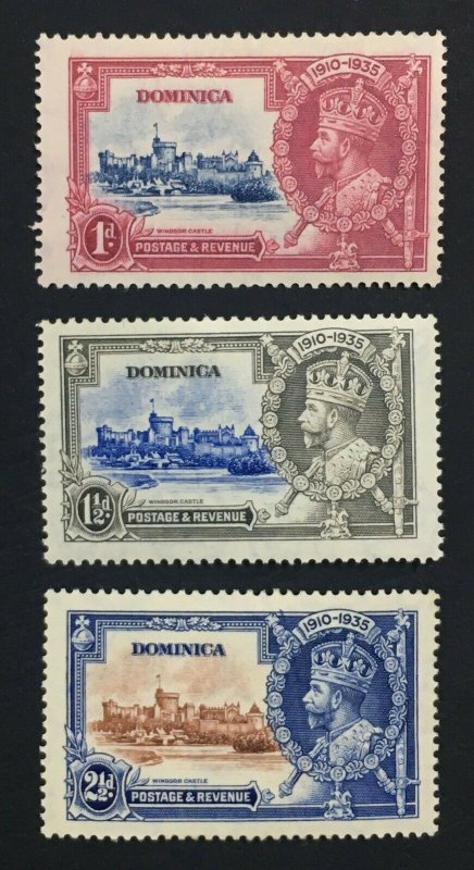 MOMEN: DOMINICA SG #95i 1935 DASH BY TURRET MINT OG H LOT #60672