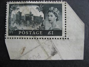 Great Britain QEII Sc 312 rarer watermark used corner margin stamp, see pictures 