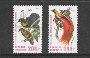 BIRDS - INDONESIA #1184b-c SINGLES FROM SOUVENIR SHEET  MNH