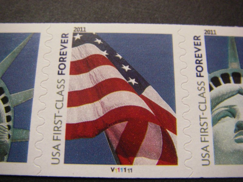 Scott 4490-1 or 4491a, Forever Liberty & Flag, PNC7 #V111111, P/V, MNH Coil