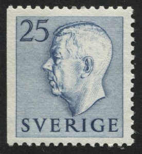 Sweden 461 MNH  (left)
