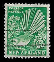 New Zealand #203 Used VLH; 1/2p Pied Fantail & Clemetis (1936)