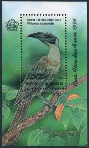 Indonesia 1593, MNH. Michel 1542 Bl.98. Bird Philemon buceroides, 1994.