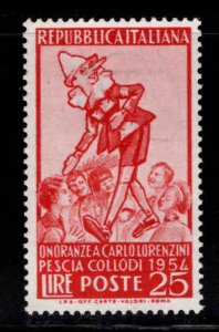 Italy Scott 660 MNH** stamp
