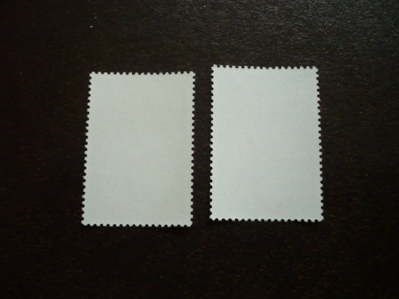 Stamps - Australia - Scott# 814-815 - Mint Never Hinged Set of 2 Stamps