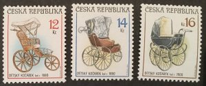 2004 Czech Republic 413-415 The history of prams 3,80 €