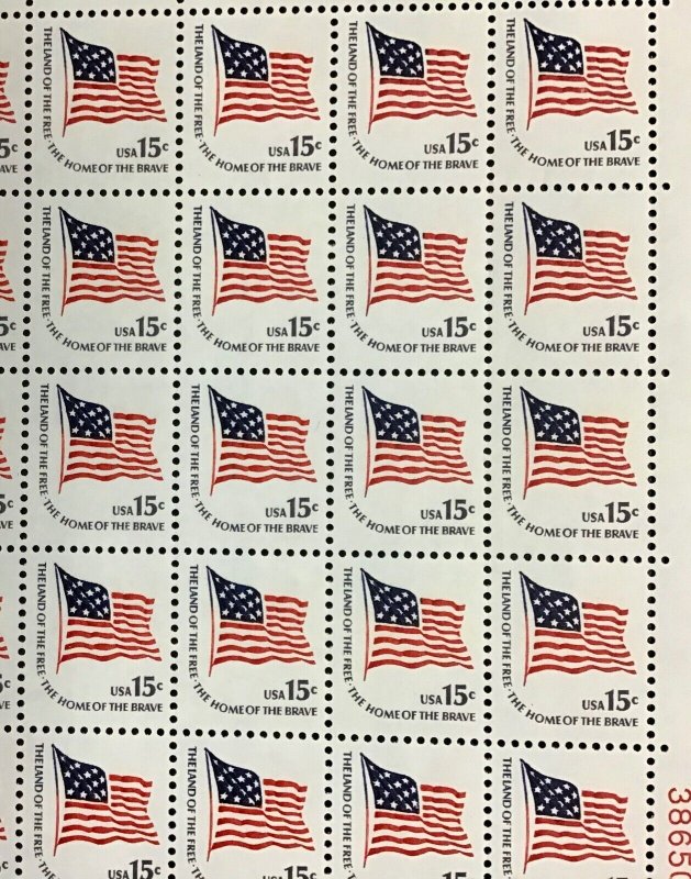 1597  McHenry Flag. Americana Issue    MNH 15 c  Sheet of 100 stamps  1978