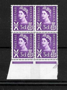 SG XS4ab 3d Scotland, 1 Side band, Left & Right. Block of 2 Pairs MNH, Cat £24