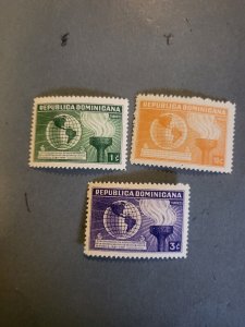 Stamps Dominican Republic Scott #332-4 never hinged