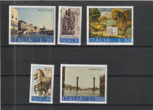Italy  Scott#  1091-5  MNH