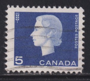 Canada 405 Queen Elizabeth II Cameo 5¢ 1963