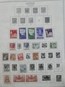 EDW1949SELL : AUSTRALIA Interesting Mint & Used collection on album pages.