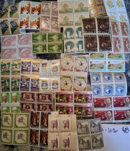 25 Unused WW Mint WW MNH   2x2 Blocks 100 Stamps  NO MMULTIPLES! Vintage D