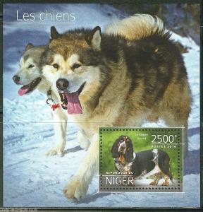 NIGER  2014 DOGS  SOUVENIR SHEET  PERFORATED MINT NH