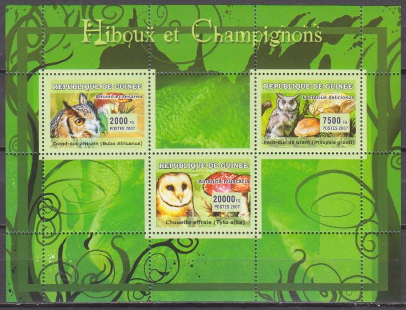 2007 Guinea 4680-82KL Mushrooms and Owls 8,00 €