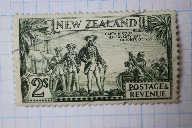 New Zealand sc#197 wmk 61 p13.5 cv$50.00 2s used centered light cancel