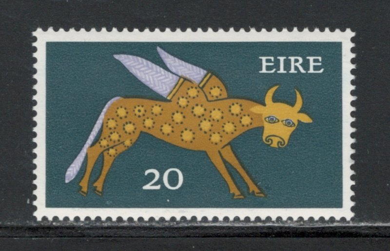 Ireland 1971 Winged Ox 20p Scott # 303 MH