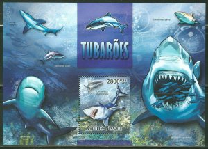 GUINEA BISSAU 2013 SHARKS SOUVENIR SHEET MINT NH