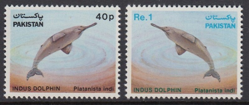 Pakistan 568-9 Dolphins mnh